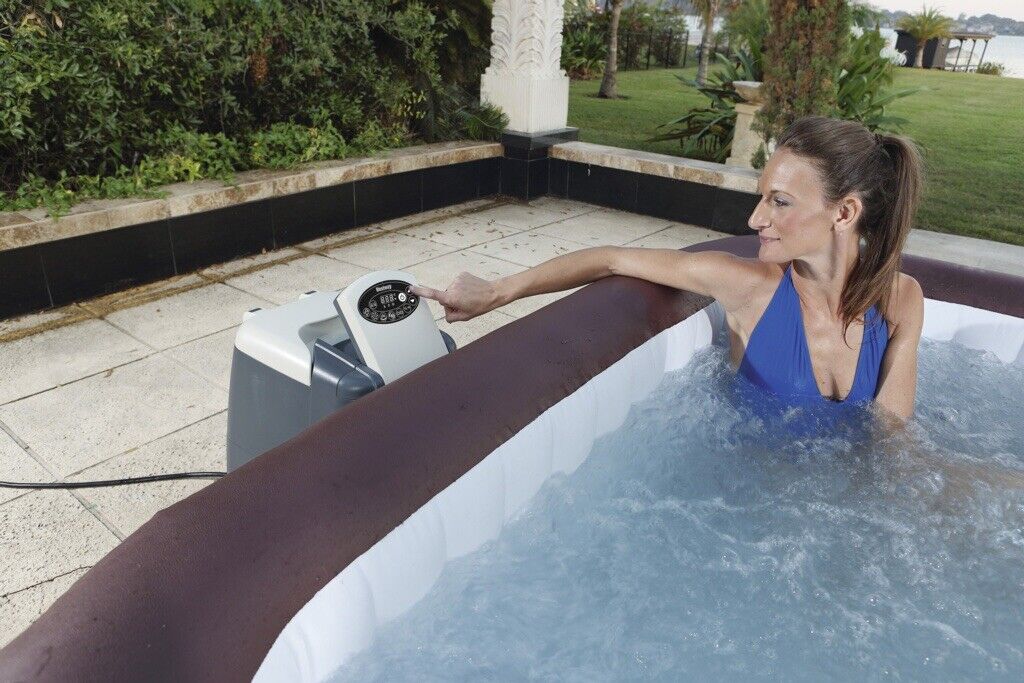 Lay-Z-Spa Maldives Luxury Hot Tub, 8 HydroJet Pro Massage System Inflatable Spa