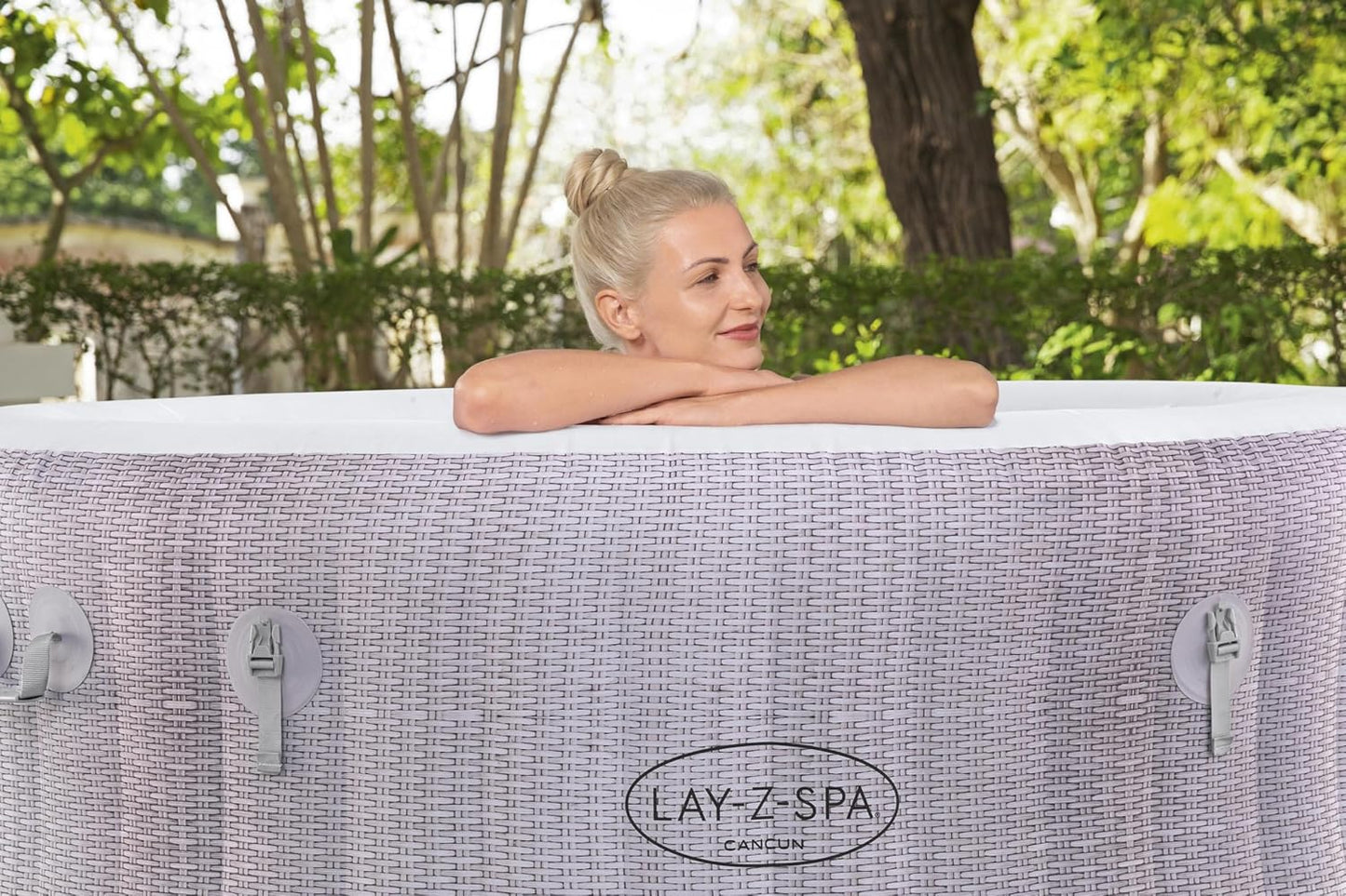 Lay-Z-Spa Cancun Signature AirJet Inflatable Hot Tub Spa 2-4 person, 1.80 m x 66 cm