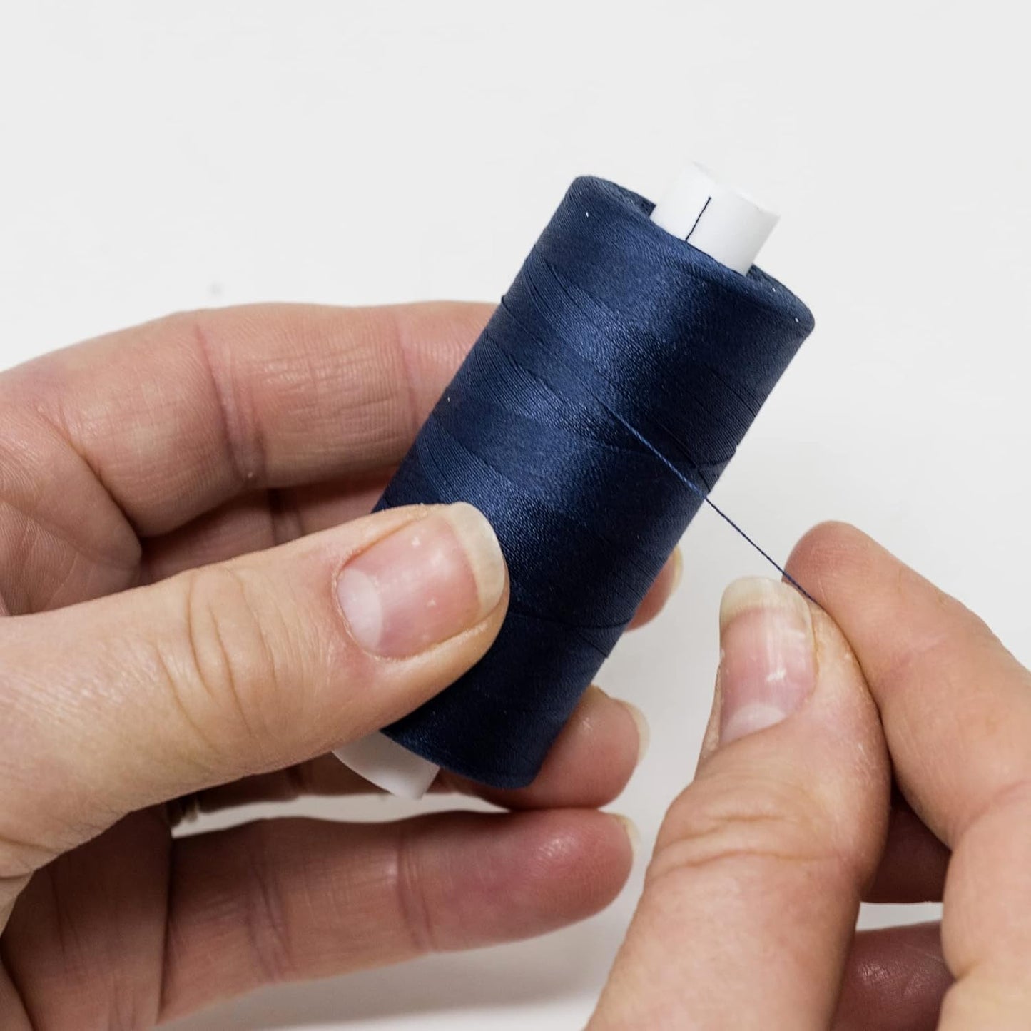 Korbond Sewing Thread - 1000m Polyester Coated Navy Thread – Sewing, Stitching and Quilting