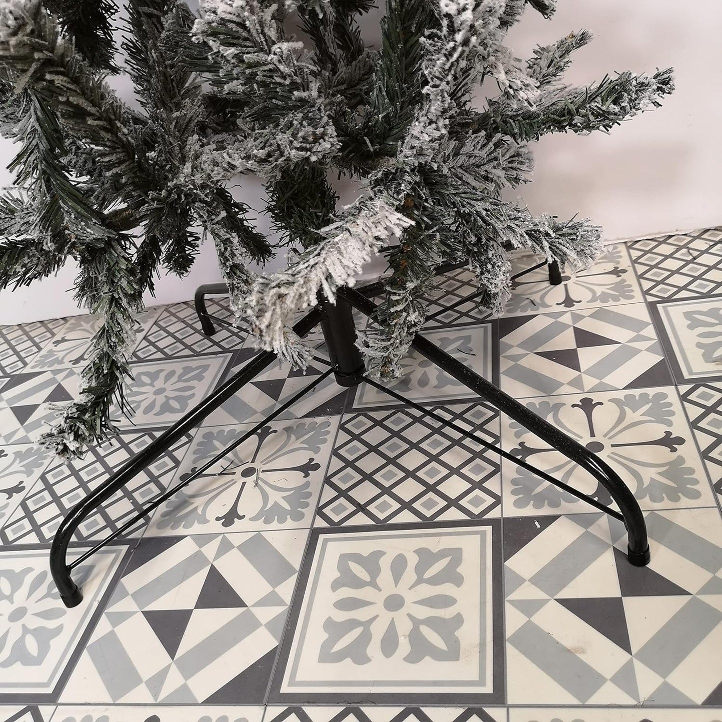 Premier Flocked Tree Arch 2.4m 8ft [TR800ETAF]